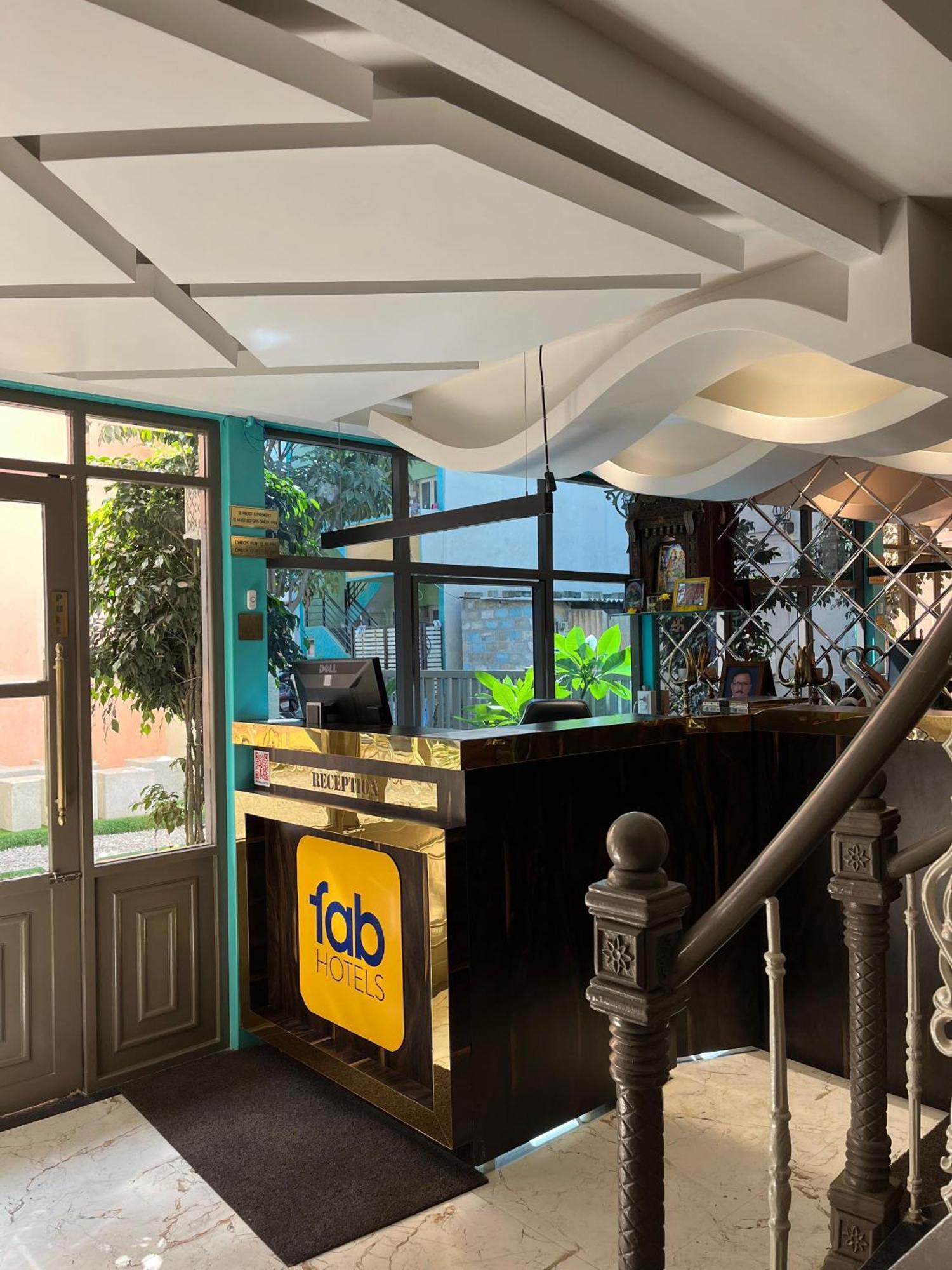 Hotel Lg Suites Bengaluru Kültér fotó